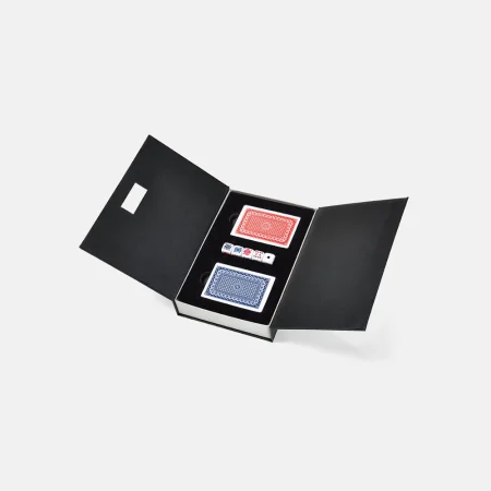 jogo-de-cartas-e-dados-com-estojo-preto-rigido-2-jogos_21991